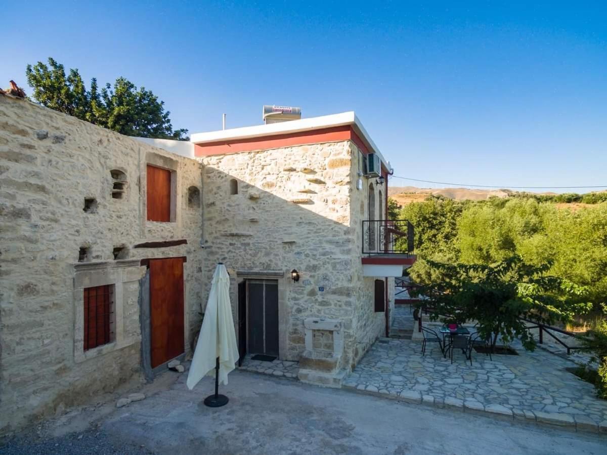 Villa Tzaniana Apomarma Exterior photo