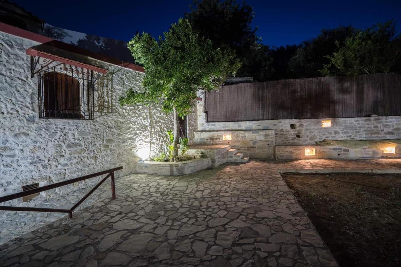 Villa Tzaniana Apomarma Exterior photo